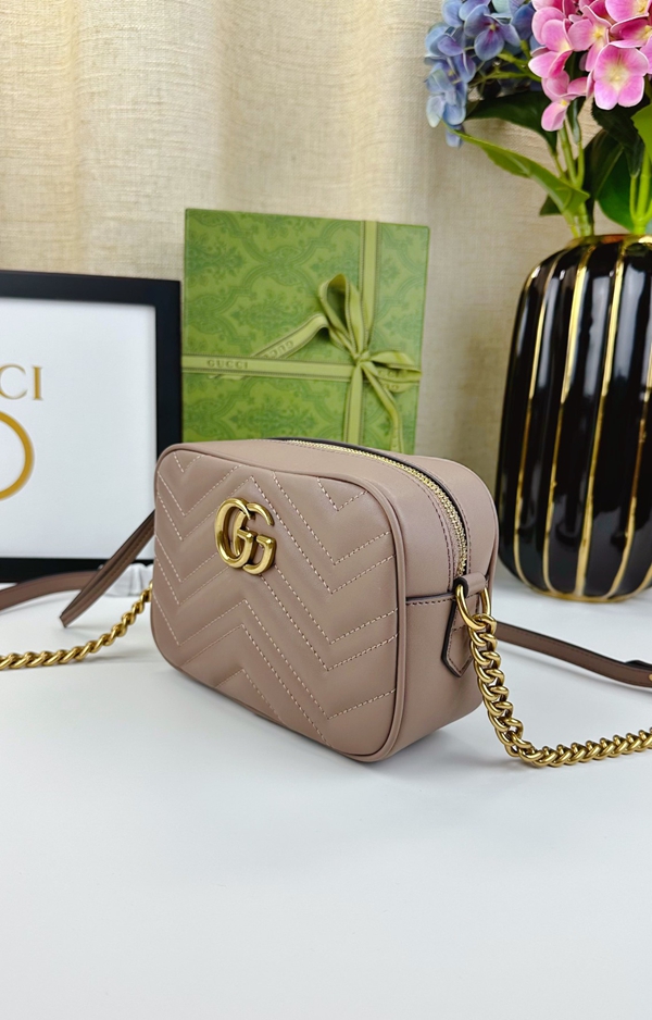 激安グッチバッグコピー側面デザイン